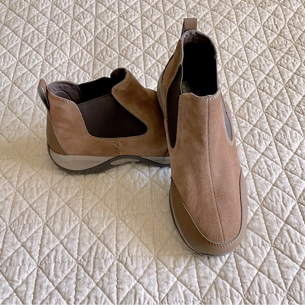 Suede Easy Spirit Booties